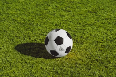 نتائج الدوري الإيطالي الدرجة الثانيةتطورات مثيرة في سباق الصعود والهبوط