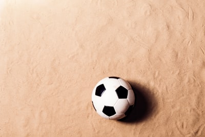الهلالوالاهليالسعوديةقصةالتنافسالأبرزفيالكرةالسعودية